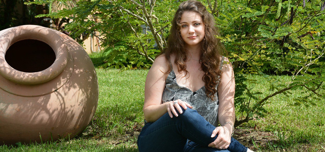 slider image slider_item_4AH9pD